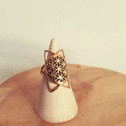 Geometric Star Brass Ring / Boho / Pretty / Ethnic / Rustic / Festival / Tribal / Hippie / Gypsy / Psy / Mandala / Healing /