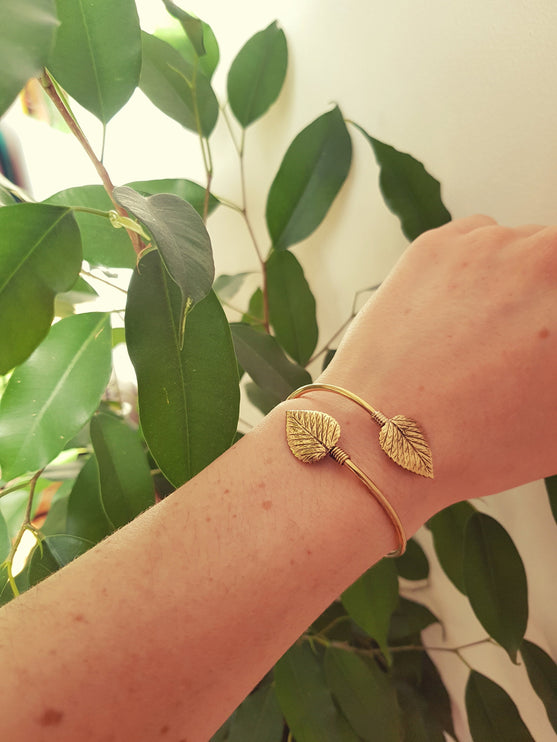 Leaf Bracelet / Bangle / Brass / Nature / Plants / Garden / Ethnic / Rustic / Bohemian / Hippie / Gypsy / Jewellery / Body / Adjustable