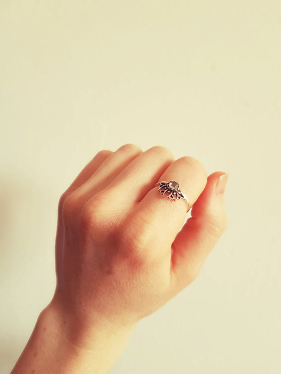 Silver Lotus Flower Ring / Black Onyx / Boho / Ethnic / Rustic / Tribal / Gypsy / Festival / Indian / Healing / Festival