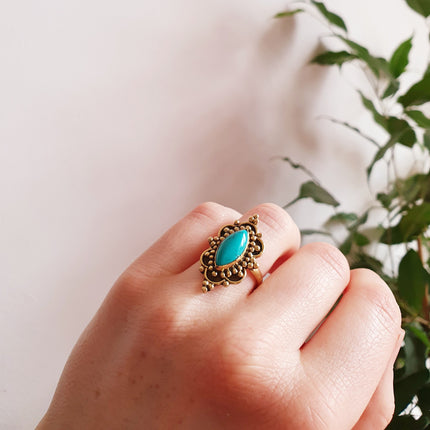 Boho Indian Turquoise Brass Ring / Pretty / Ethnic / Rustic / Festival / Tribal / Blue / Hippie / Gypsy / Psy / Stone / Healing