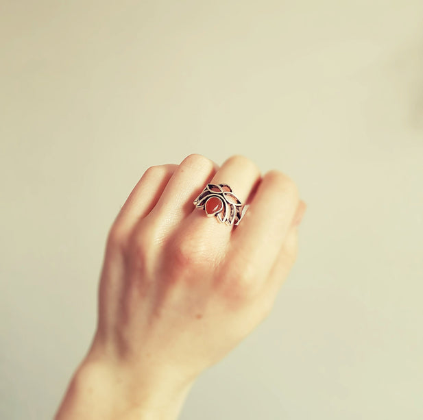 Silver Lotus Flower Ring / Red Garnet / Boho / Ethnic / Rustic / Tribal / Gypsy / Festival / Indian / Healing / Festival