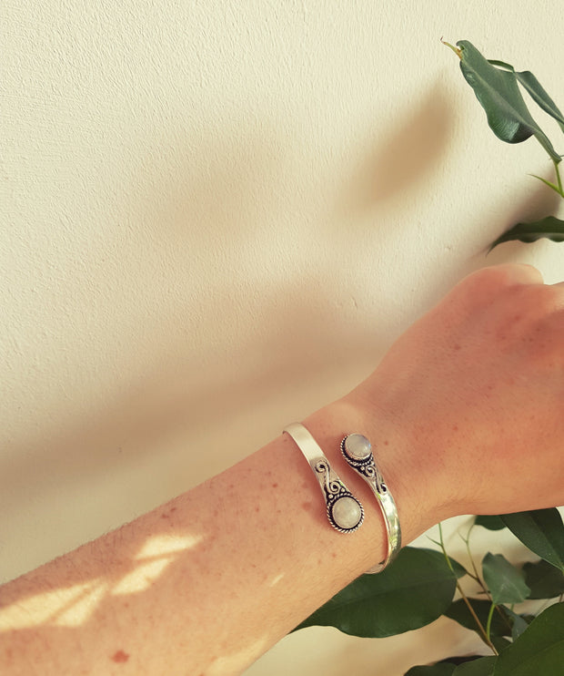 Moonstone Bracelet / Silver Bangle / Ethnic / Rustic / Bohemian / Hippie / Gypsy / Psy / Chic / Jewellery / Body / Adjustable