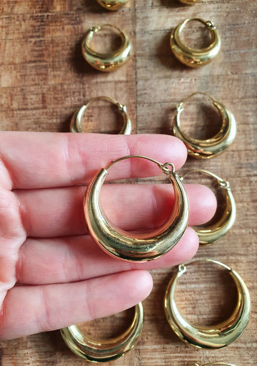 Chunky Gold Hoop Earrings / Chunky Hoops / Huggie Hoops / Brass / Ethnic / Vintage / Boho / Rustic / Gypsy / Spiral / Hippie / Bohemian