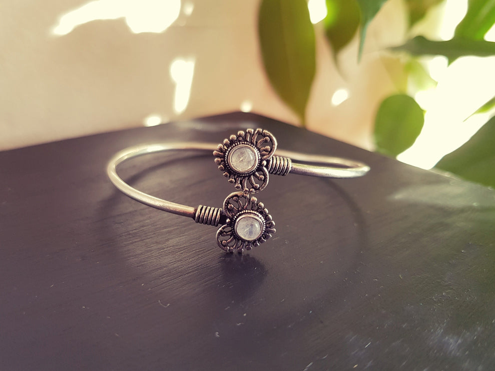 Boho Heart Bracelet / Bangle / Moonstone / Silver / Ethnic / Rustic / Bohemian / Hippie / Gypsy / Psy / Love / Jewellery / Body / Adjustable