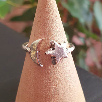 Star & Moon Silver Ring / Space / Adjustable / Boho / Ethnic / Rustic / Tribal / Gypsy / Festival / Indian / Healing / Festival