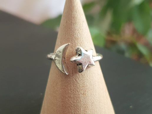 Star & Moon Silver Ring / Space / Adjustable / Boho / Ethnic / Rustic / Tribal / Gypsy / Festival / Indian / Healing / Festival