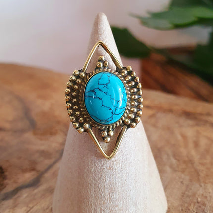 Turquoise Brass Ring / Bohemian / Ethnic / Festival / BirthStone / Gypsy / Tribal / Boho / Hippie / Festival / Rustic / Psy