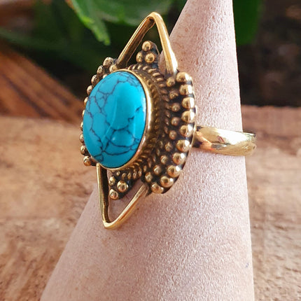 Turquoise Brass Ring / Bohemian / Ethnic / Festival / BirthStone / Gypsy / Tribal / Boho / Hippie / Festival / Rustic / Psy