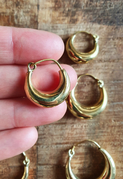 Chunky Gold Hoop Earrings / Chunky Hoops / Huggie Hoops / Brass / Ethnic / Vintage / Boho / Rustic / Gypsy / Spiral / Hippie / Bohemian