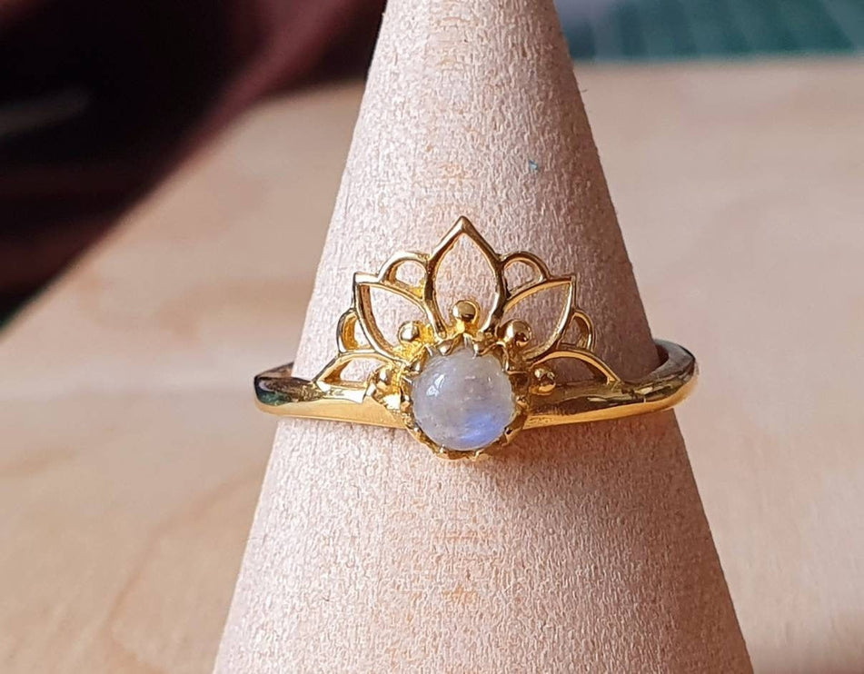 Moonstone Ring Gold Lotus Flower / Boho / Ethnic / Rustic / Tribal / Gypsy / Festival / Indian / Healing / Festival