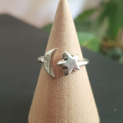 Star & Moon Silver Ring / Space / Adjustable / Boho / Ethnic / Rustic / Tribal / Gypsy / Festival / Indian / Healing / Festival