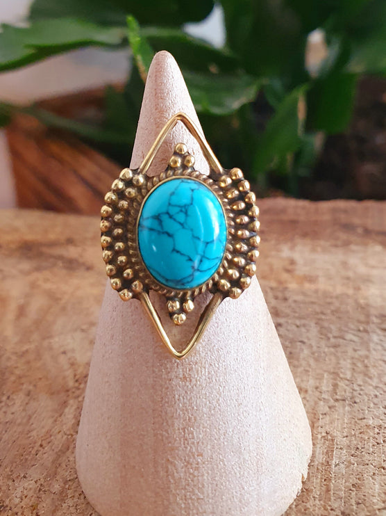 Turquoise Brass Ring / Bohemian / Ethnic / Festival / BirthStone / Gypsy / Tribal / Boho / Hippie / Festival / Rustic / Psy