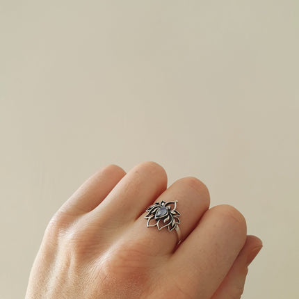 Golden Lotus Flower Ring / Turquoise / Boho / Ethnic / Rustic / Tribal / Gypsy / Festival / Indian / Healing / Festival