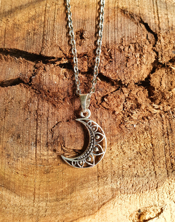 Crescent Moon Necklace / Hypoallergenic / Silver / Boho / Hippie / Rustic / Ethnic / Hypoallergenic / Third Eye / Illuminati