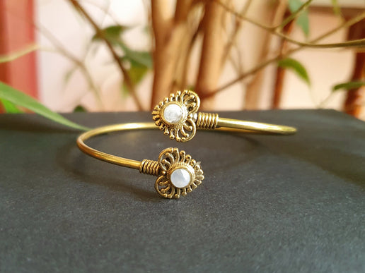 Boho Heart Bracelet / Bangle / Moonstone / Brass / Ethnic / Rustic / Bohemian / Valentine's Day / Gypsy / Love / Body / Adjustable