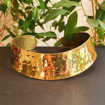 Hammered Choker Brass Necklace / Rustic / Gypsy / Lightweight / Boho / Tribal / Hippie / Rustic / Vegan /