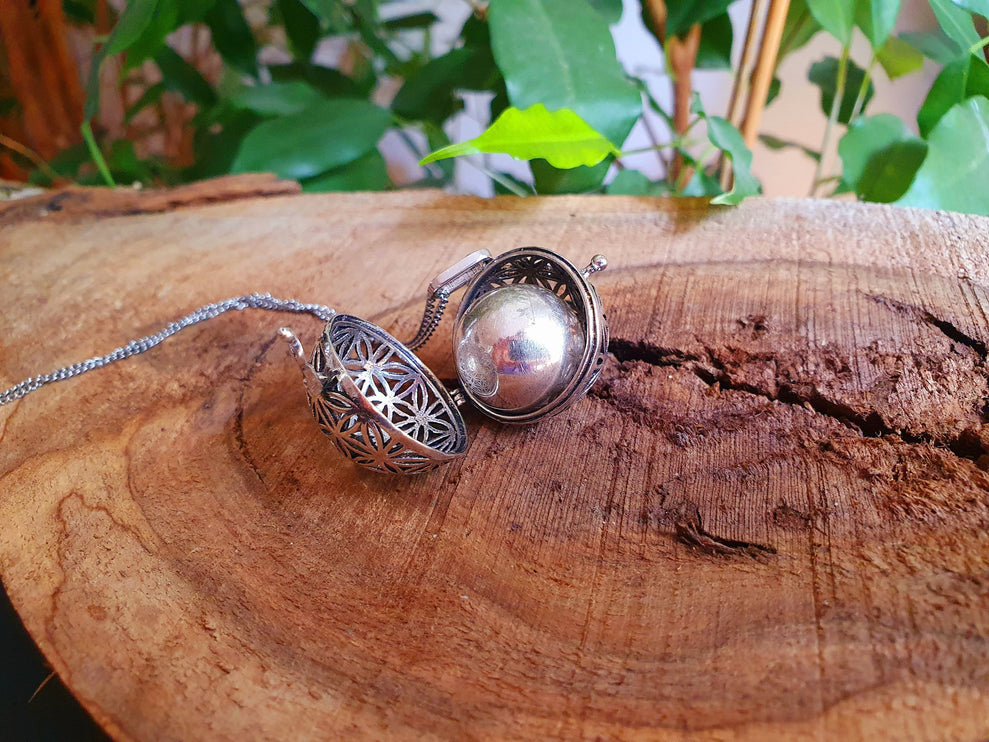 Bola Necklace Silver Flower of Life / Pregnancy / Harmony Ball / Chimes / Bell / Vegan / Ethnic / Boho / Tribal / Rustic / Hypoallergenic