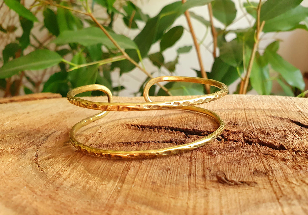 Cuff Brass Bracelet / Hammered style / Bangle / Boho / Ethnic / Rustic / Bohemian / Hippie / Gypsy / Jewellery /