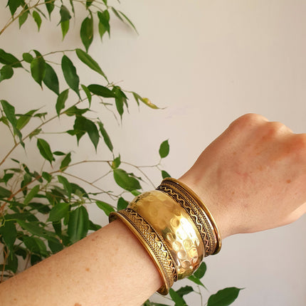 Textured Brass Cuff Bracelet / Tribal / Hammered / Boho / Ethnic / Rustic / Bohemian / Hippie / Gypsy / Jewellery / Adjustable / Unisex /