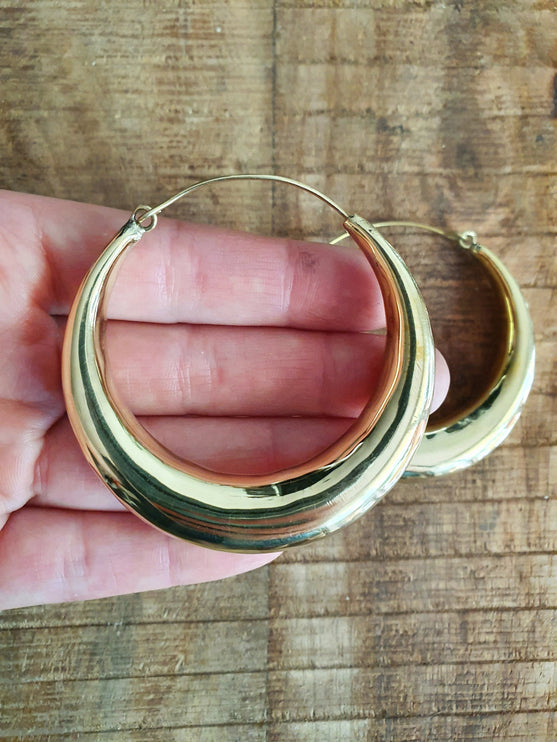 Chunky Gold Hoop Earrings / Chunky Hoops / Huggie Hoops / Brass / Ethnic / Vintage / Boho / Rustic / Gypsy / Spiral / Hippie / Bohemian