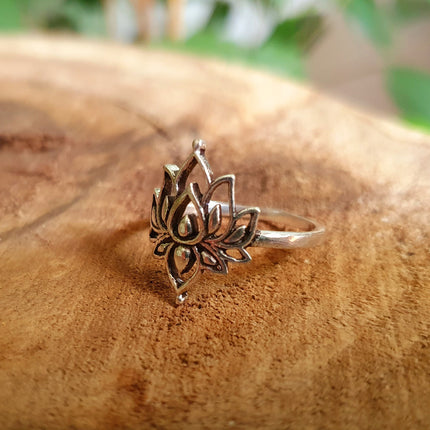 Silver Lotus Flower Ring / Boho / Buddha / Flower / Ethnic / Rustic / Tribal / Gypsy / Festival / Indian / Healing / Festival