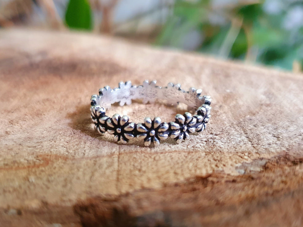 Daisy Chain Silver Ring / Flower Ring / Large Size / Boho / Ethnic / Rustic / Festival / Tribal / Hippie / Gypsy / Psy / Thumb / Psy