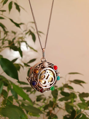 Bola Necklace 'Ohm Shanti' Silver & 7 Stones Chakras / Pregnancy / Harmony Ball / Chimes / Bell / Vegan / Ethnic / Boho / Tribal / Rustic