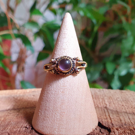 Bohemian style Amethyst and Brass Ring / Hippie / Boho / Ethnic / Rustic / Tribal / Gypsy / Festival / Healing / Festival / Birth Stone