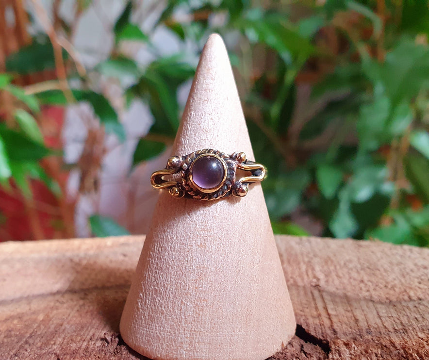 Bohemian style Amethyst and Brass Ring / Hippie / Boho / Ethnic / Rustic / Tribal / Gypsy / Festival / Healing / Festival / Birth Stone