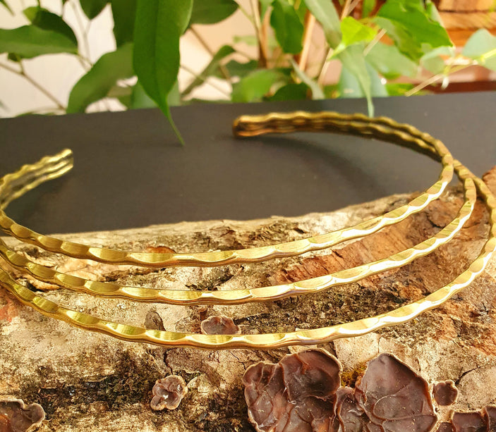 Hammered Choker Brass Necklace / Rustic / Gypsy / Lightweight / Boho / Tribal / Hippie / Rustic / Vegan /