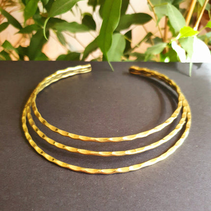 Hammered Choker Brass Necklace / Rustic / Gypsy / Lightweight / Boho / Tribal / Hippie / Rustic / Vegan /