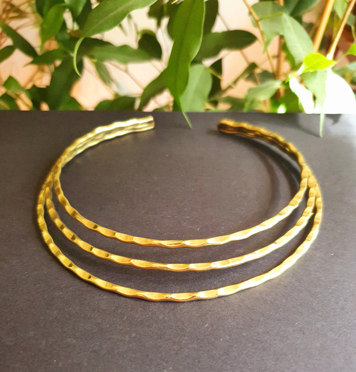 Hammered Choker Brass Necklace / Rustic / Gypsy / Lightweight / Boho / Tribal / Hippie / Rustic / Vegan /