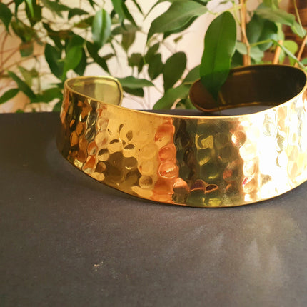 Hammered Choker Brass Necklace / Rustic / Gypsy / Lightweight / Boho / Tribal / Hippie / Rustic / Vegan /