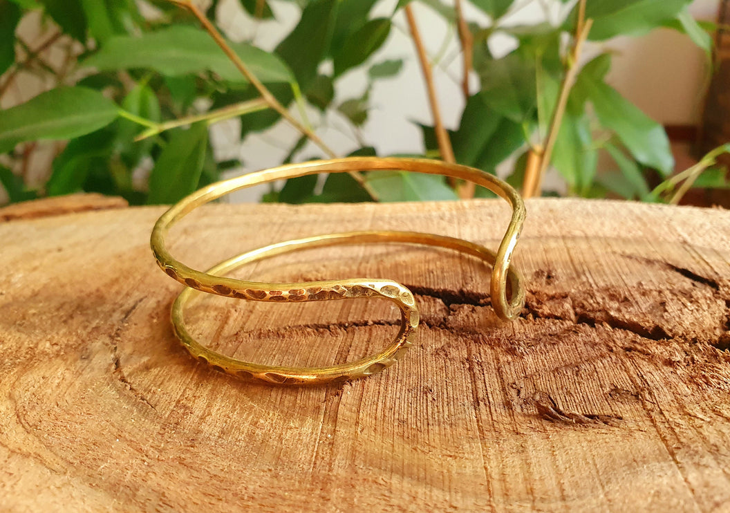 Cuff Brass Bracelet / Hammered style / Bangle / Boho / Ethnic / Rustic / Bohemian / Hippie / Gypsy / Jewellery /