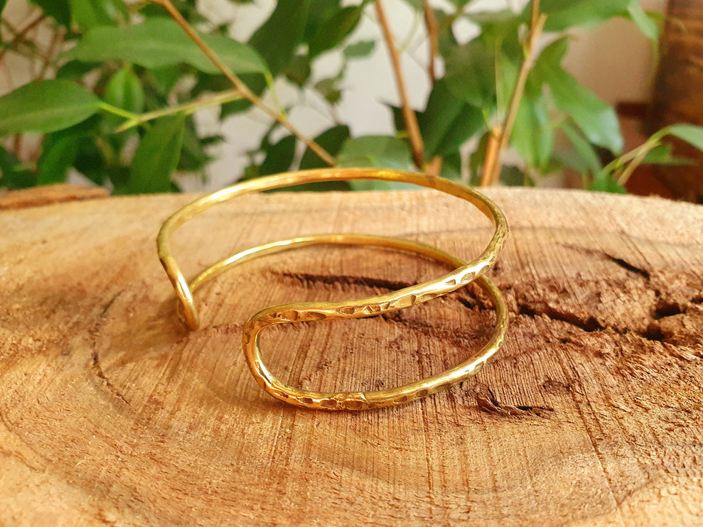 Cuff Brass Bracelet / Hammered style / Bangle / Boho / Ethnic / Rustic / Bohemian / Hippie / Gypsy / Jewellery /