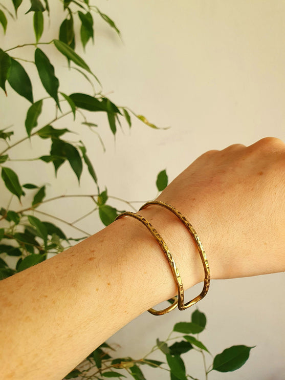 Cuff Brass Bracelet / Hammered style / Bangle / Boho / Ethnic / Rustic / Bohemian / Hippie / Gypsy / Jewellery /