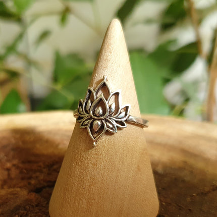 Silver Lotus Flower Ring / Boho / Buddha / Flower / Ethnic / Rustic / Tribal / Gypsy / Festival / Indian / Healing / Festival