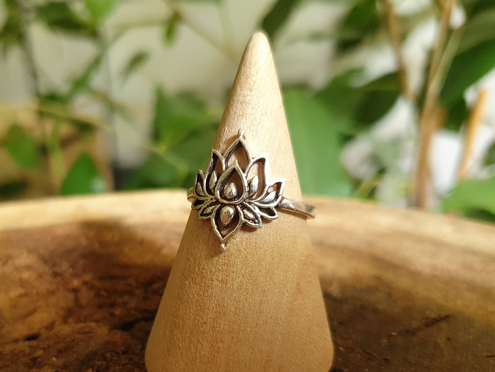 Silver Lotus Flower Ring / Boho / Buddha / Flower / Ethnic / Rustic / Tribal / Gypsy / Festival / Indian / Healing / Festival