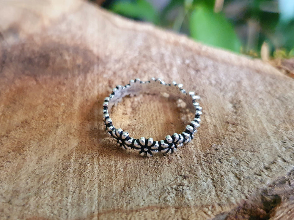 Daisy Chain Silver Ring / Flower Ring / Large Size / Boho / Ethnic / Rustic / Festival / Tribal / Hippie / Gypsy / Psy / Thumb / Psy