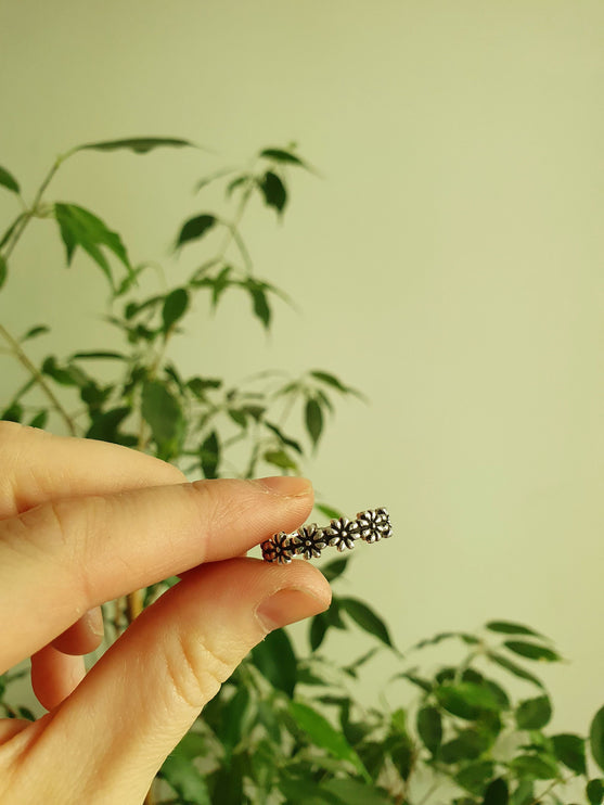 Daisy Chain Silver Ring / Flower Ring / Large Size / Boho / Ethnic / Rustic / Festival / Tribal / Hippie / Gypsy / Psy / Thumb / Psy