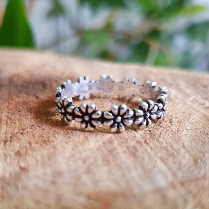 Daisy Chain Silver Ring / Flower Ring / Large Size / Boho / Ethnic / Rustic / Festival / Tribal / Hippie / Gypsy / Psy / Thumb / Psy