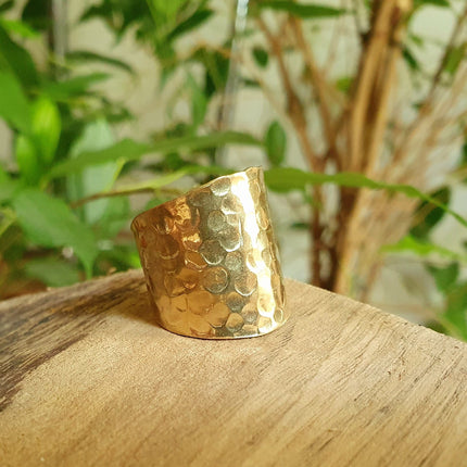 Hammered Boho Brass Ring / Bohemian / Ethnic / Psy / Rustic / Tribal / Gypsy / Festival / Healing / Festival