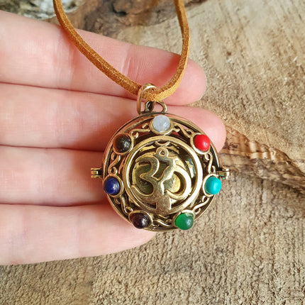 Golden Bola Necklace 'Ohm Shanti' Brass & 7 Stones Chakras / Pregnancy / Harmony Ball / Chimes / Bell / Vegan / Ethnic / Boho / Tribal