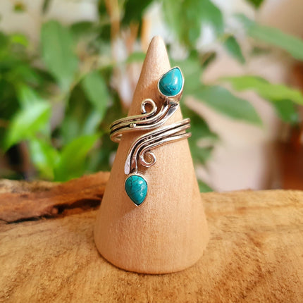 Spiral Turquoise & Silver Ring / Ajustable / Birthstone / Blue / Boho / Ethnic / Rustic / Tribal / Gypsy / Festival / Healing