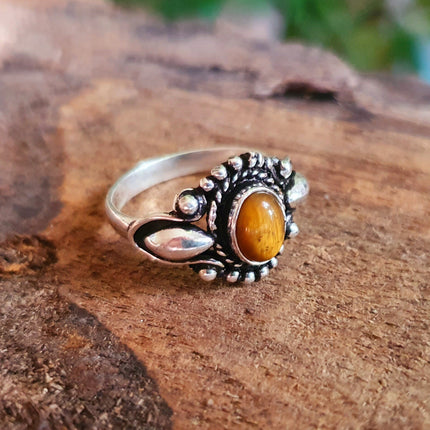 Bohemian style Tiger Eye and Silver Ring / Hippie / Boho / Ethnic / Rustic / Tribal / Gypsy / Festival / Healing / Festival / Small