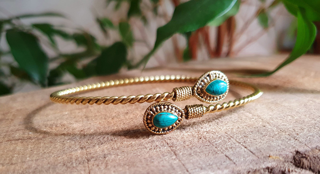 Arm Bracelet Brass & Turquoise / Tribal / Spiral / Boho / Bangle/ Ethnic / Rustic / Bohemian / Hippie / Gypsy / Psy / Adjustable