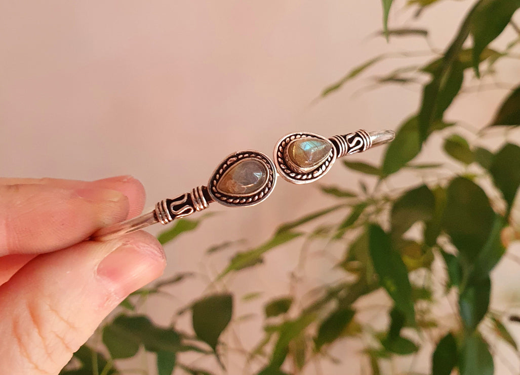 Bali Boho Silver Bracelet / Labradorite / Bangle / Ethnic / Rustic / Bohemian / Hippie / Gypsy / Psy / Adjustable