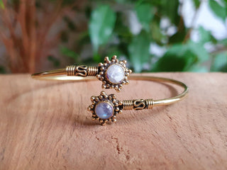 Bali Flower Brass Bracelet / Moonstone / Bangle / Ethnic / Rustic / Bohemian / Hippie / Gypsy / Psy / Adjustable