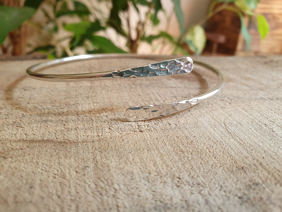 Hammered Silver Arm Bracelet / Boho / Tribal / Spiral / Bangle/ Ethnic / Rustic / Bohemian / Hippie / Body jewellery / Psy / Adjustable