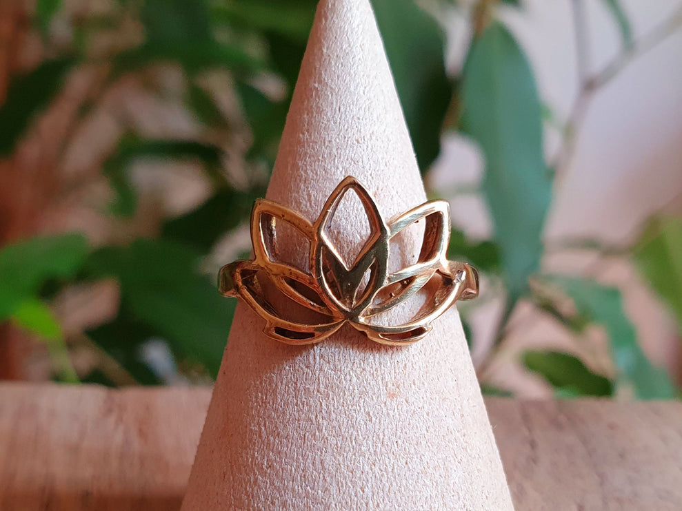 Brass Lotus Flower Ring / Boho / Buddha / Flower / Ethnic / Rustic / Tribal / Gypsy / Festival / Indian / Healing / Festival